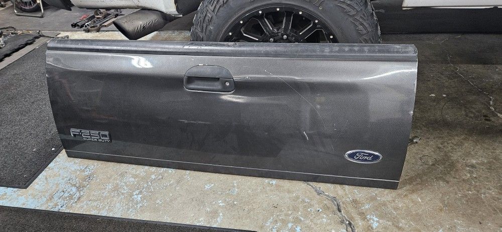 Ford Superduty Tailgate