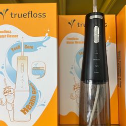 Water flosser
