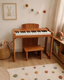 Barely Used Wooden Toddler Piano with Bench – Like New!