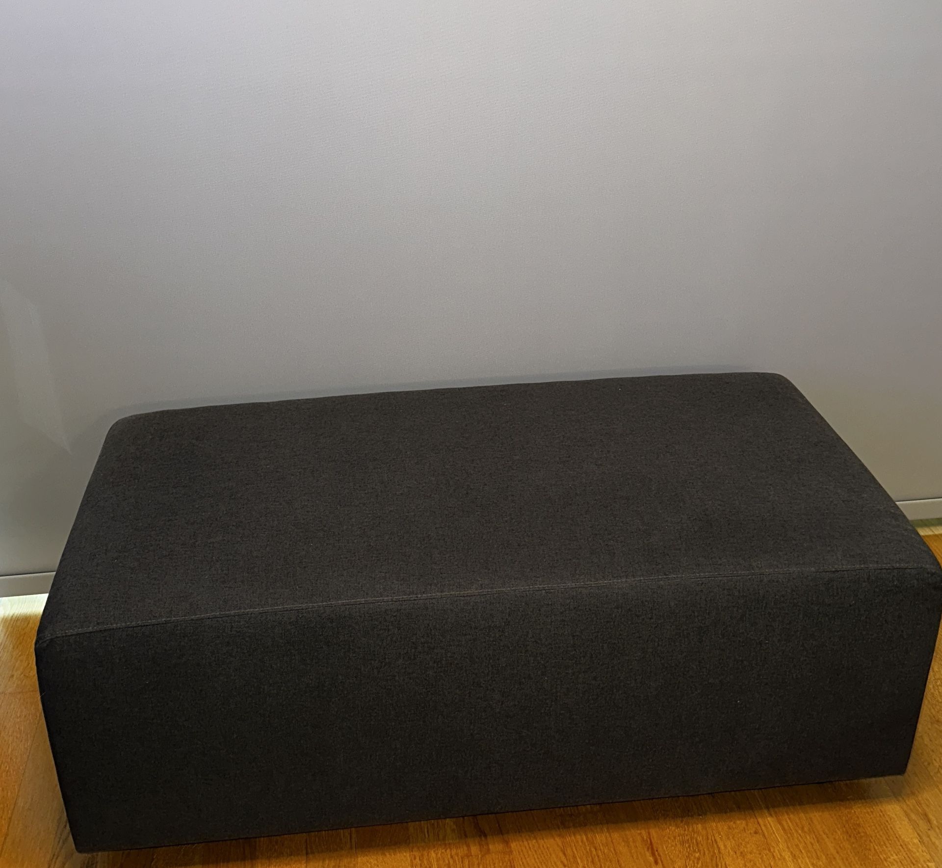 ottoman /entryway seat