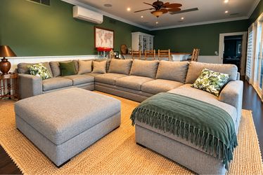 Gorgeous HUGE Beautiful sectional sofa couch and ottoman neutral color like new!