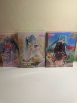 Hatsune Miku Figures $25/1 $70/3