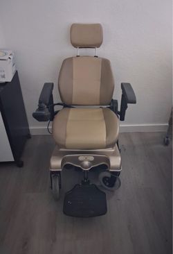 Power Wheelchair Electric Motorized Chair