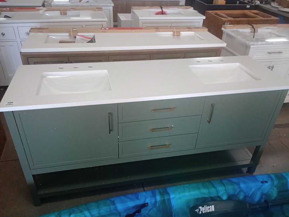 72" Double Bathroom Vanity for Sale in Glendale, AZ - OfferUp