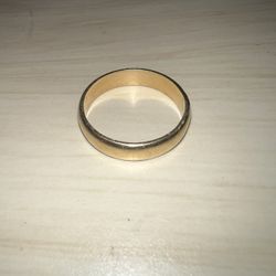 14k Yellow Gold Wedding Ring 