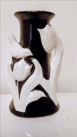 Goldcastle Black &White Vase Japan