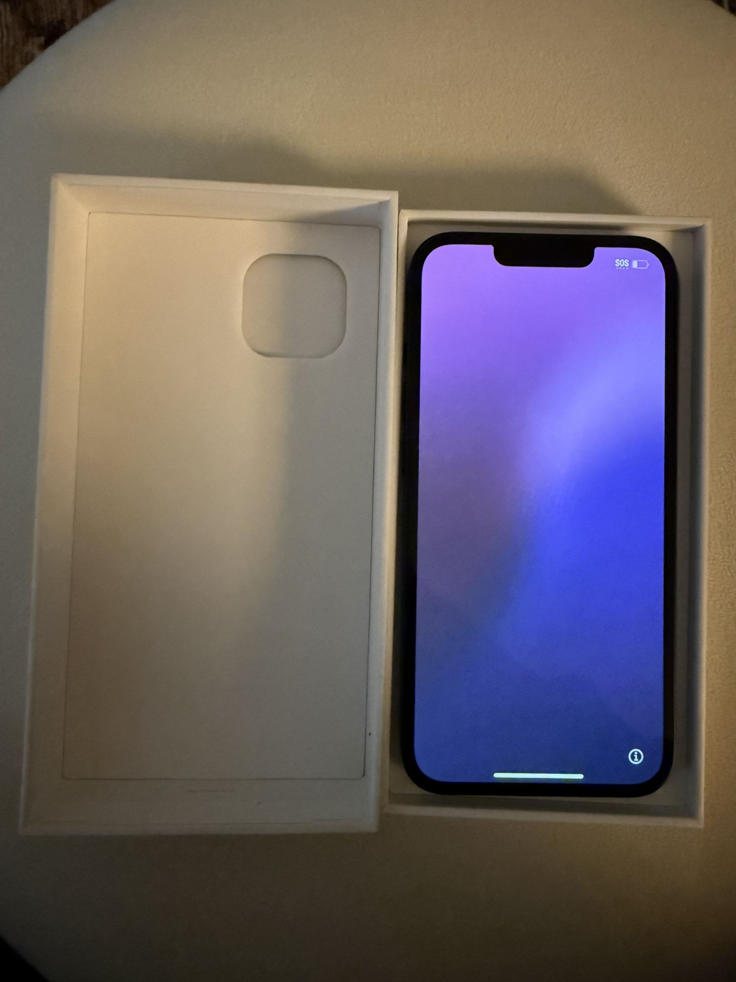 iPhone 13 128GB Unlocked Excellent Condition