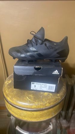 Soccer cleats