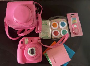 Fujifilm Instax Mini 9 Bundle – Pink + Case & Accessories