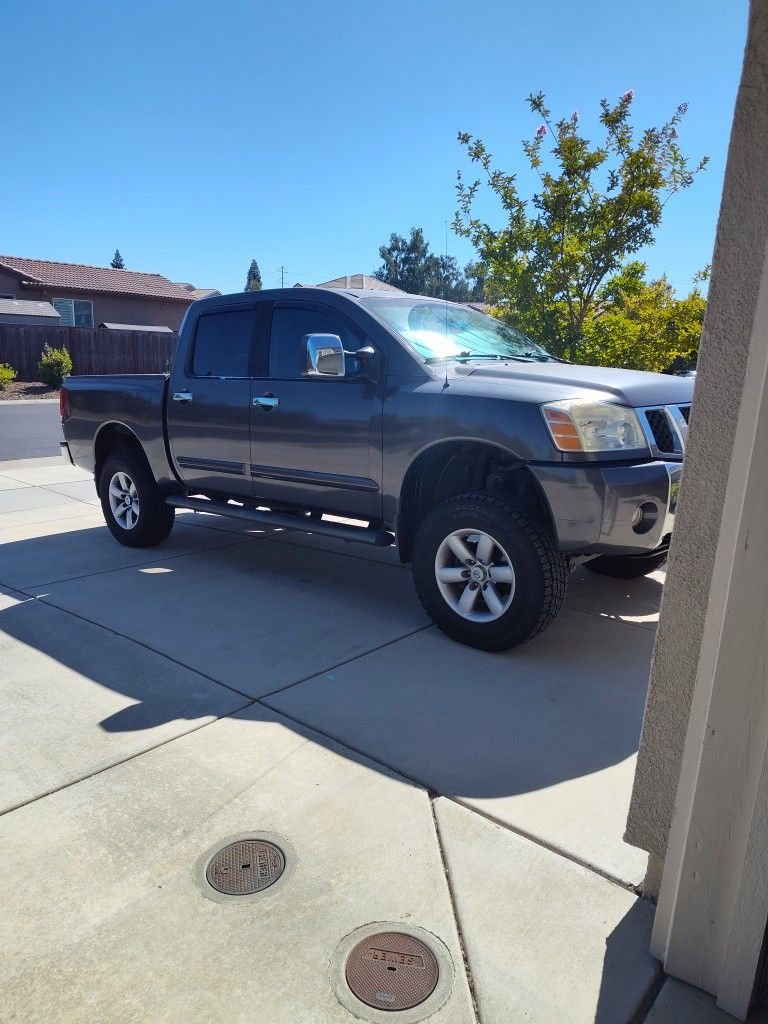 2005 Nissan Titan