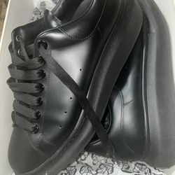 Authentic Alexander McQueen 