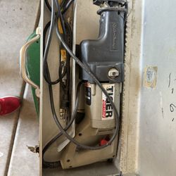 Saw    Tools 