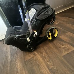 Doona Stroller/car seat 