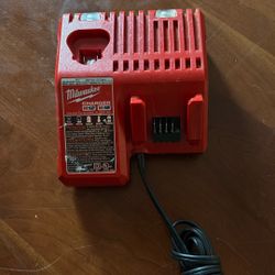 Milwaukee Charger M18/m12