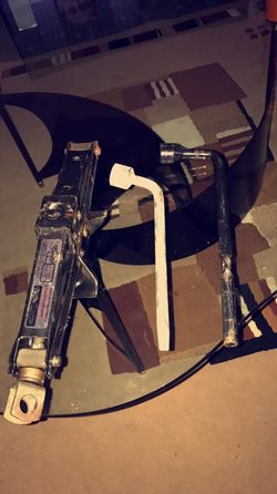 Set of Jack and 2 Lug Wrench.