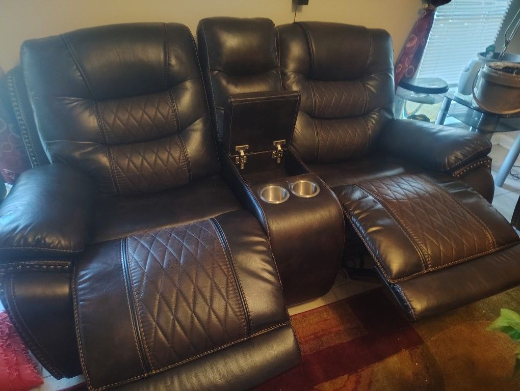 Recliner Sofa Set $800