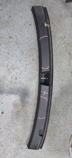 Tesla Y Trunk Trim