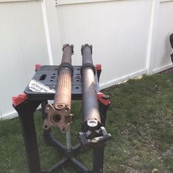 3 Ford Explorer drive shafts