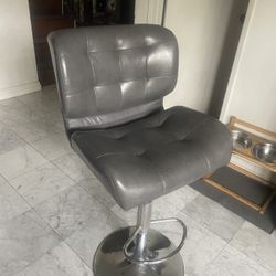 Free grey bar chair