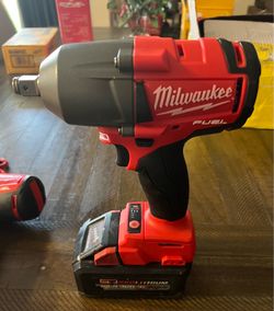 Milwaukee Cordless Impact Wrench