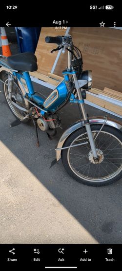 Peugeot moped