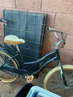 Black Cruiser Bicycle with Tan Tires