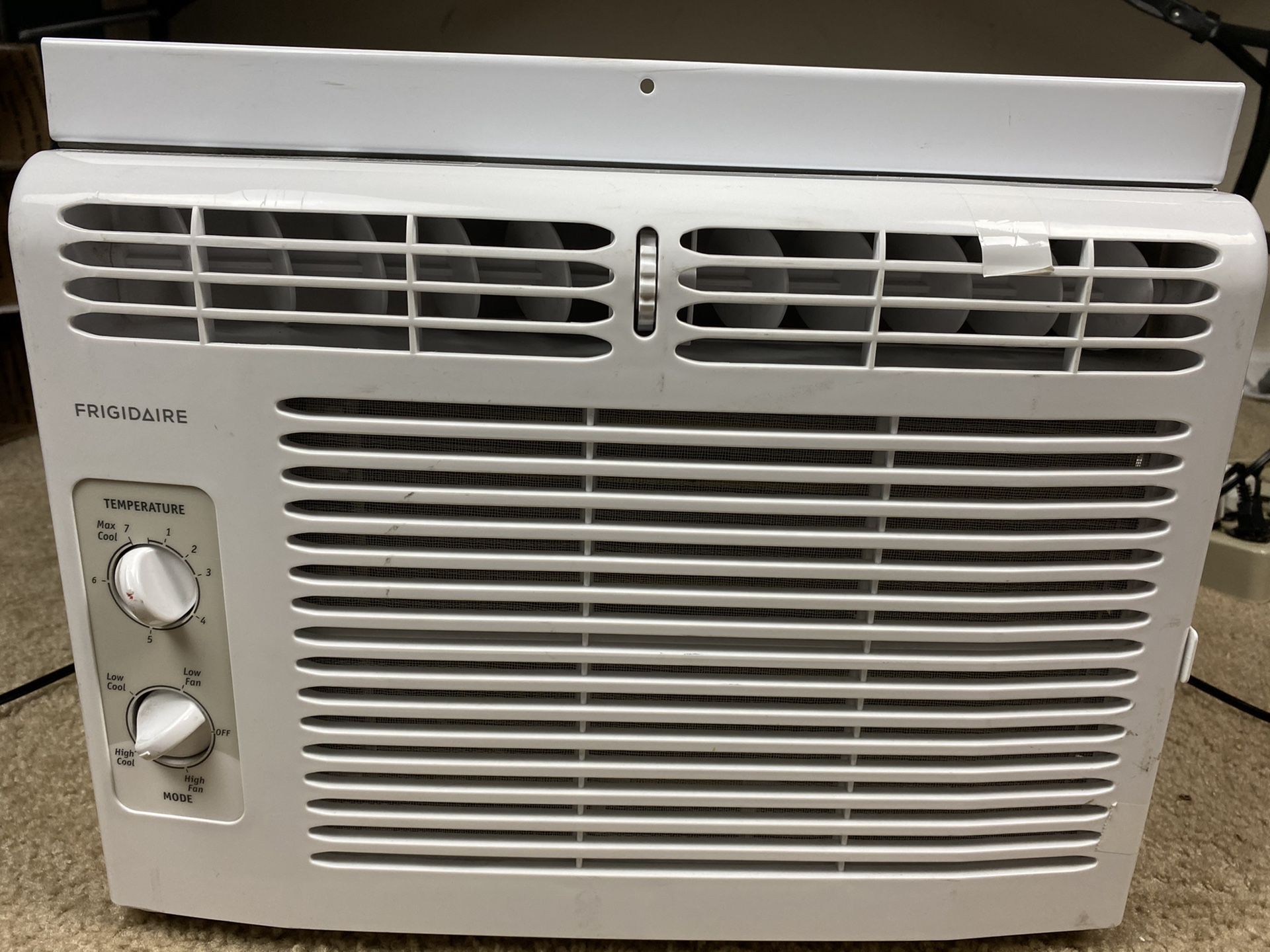 Frigidaire 5000 BTU Window Unit Air Conditioner