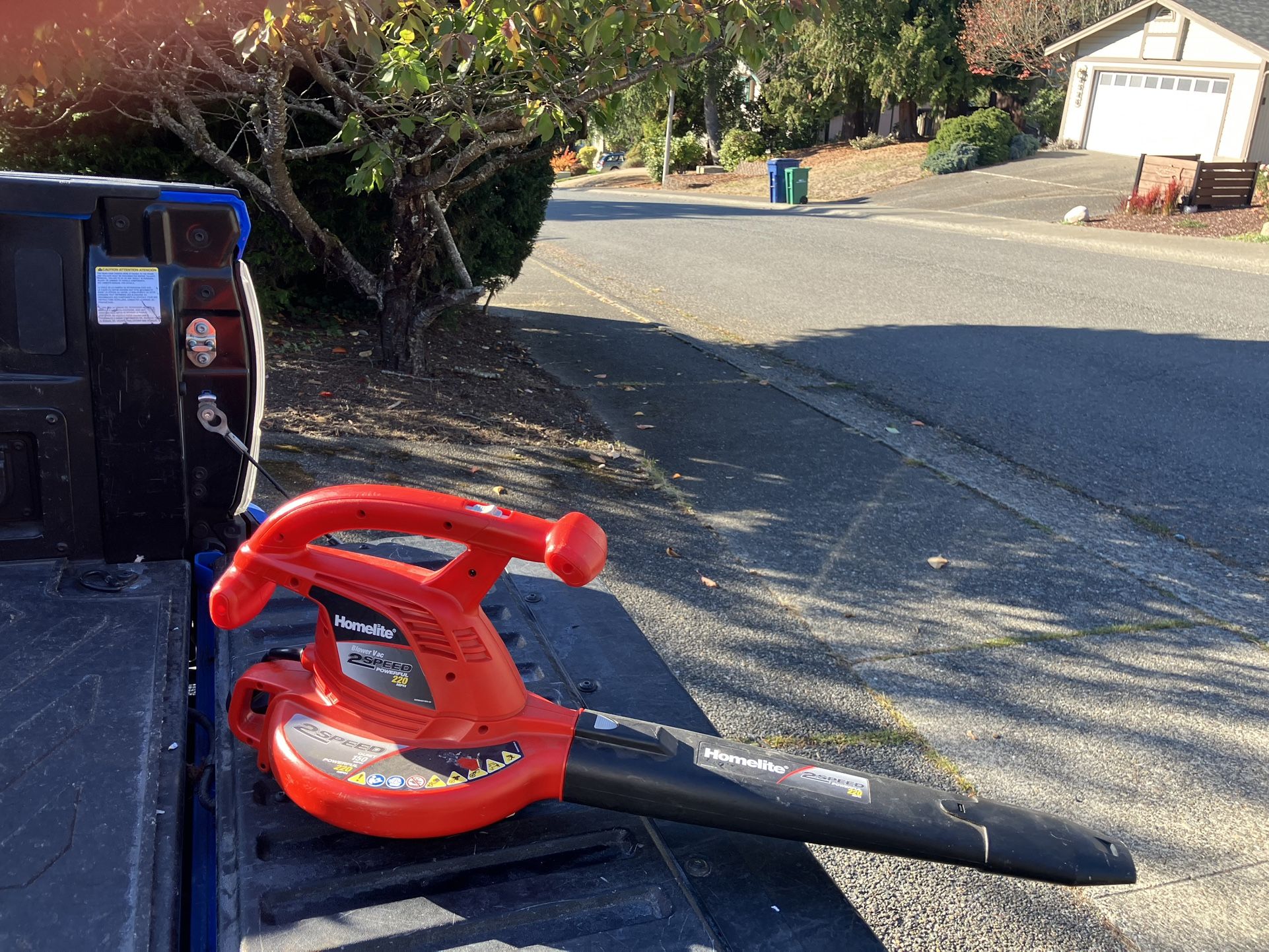 Electric Cord Homelite Leaf Blower Floor Sweep Like New Home House