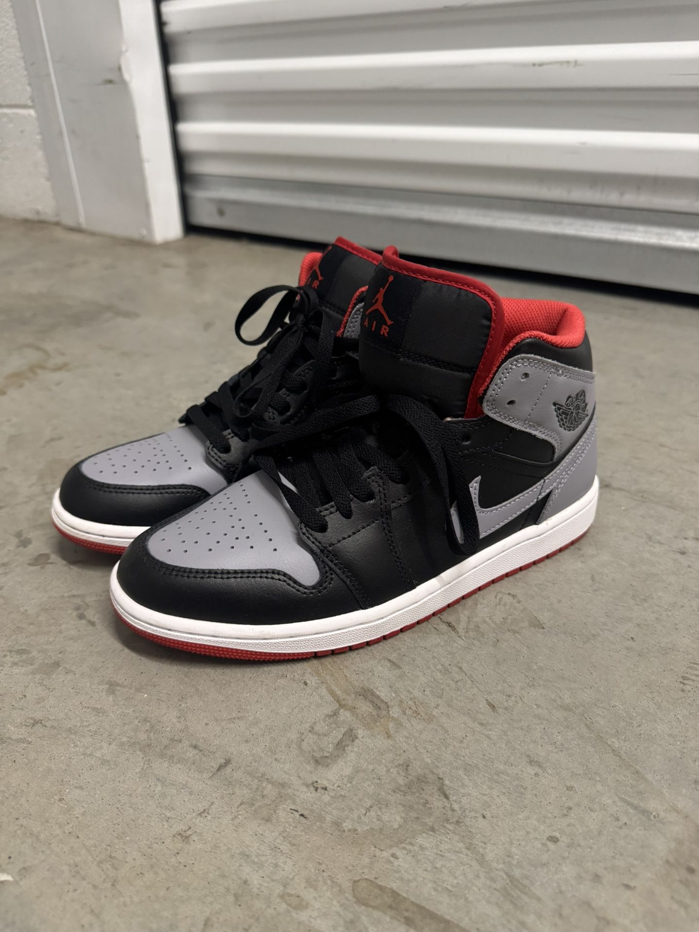 Nike Jordan 1 Mid Bread Shadow