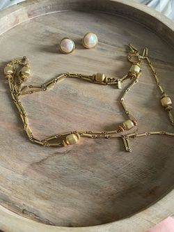 Monet Vintage Jewelry Set Gold Tone Necklace Pearl Clip On Earrings
