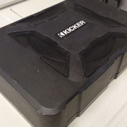 KICKER "Hide Away" 8" Sub & Built In Amp