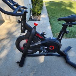 Echelon Connect Indoor Bike