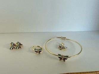 Girls set of jewelry