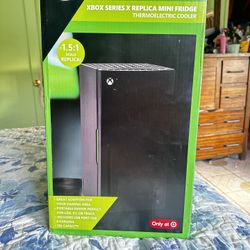 Xbox mini Fridge 
