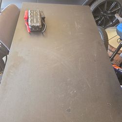 Comedor chico con 4 sillas  $70