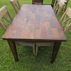 Dinning Table With 4 Chairs 