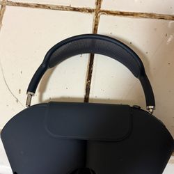 Apple AirPods Pro Max 2nd Gen USB-C Port Headphones Black/Midnight With Box