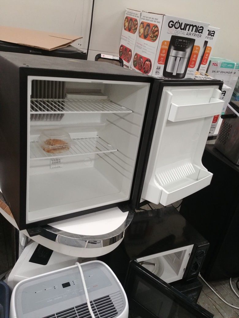 Dometic Mini Fridge