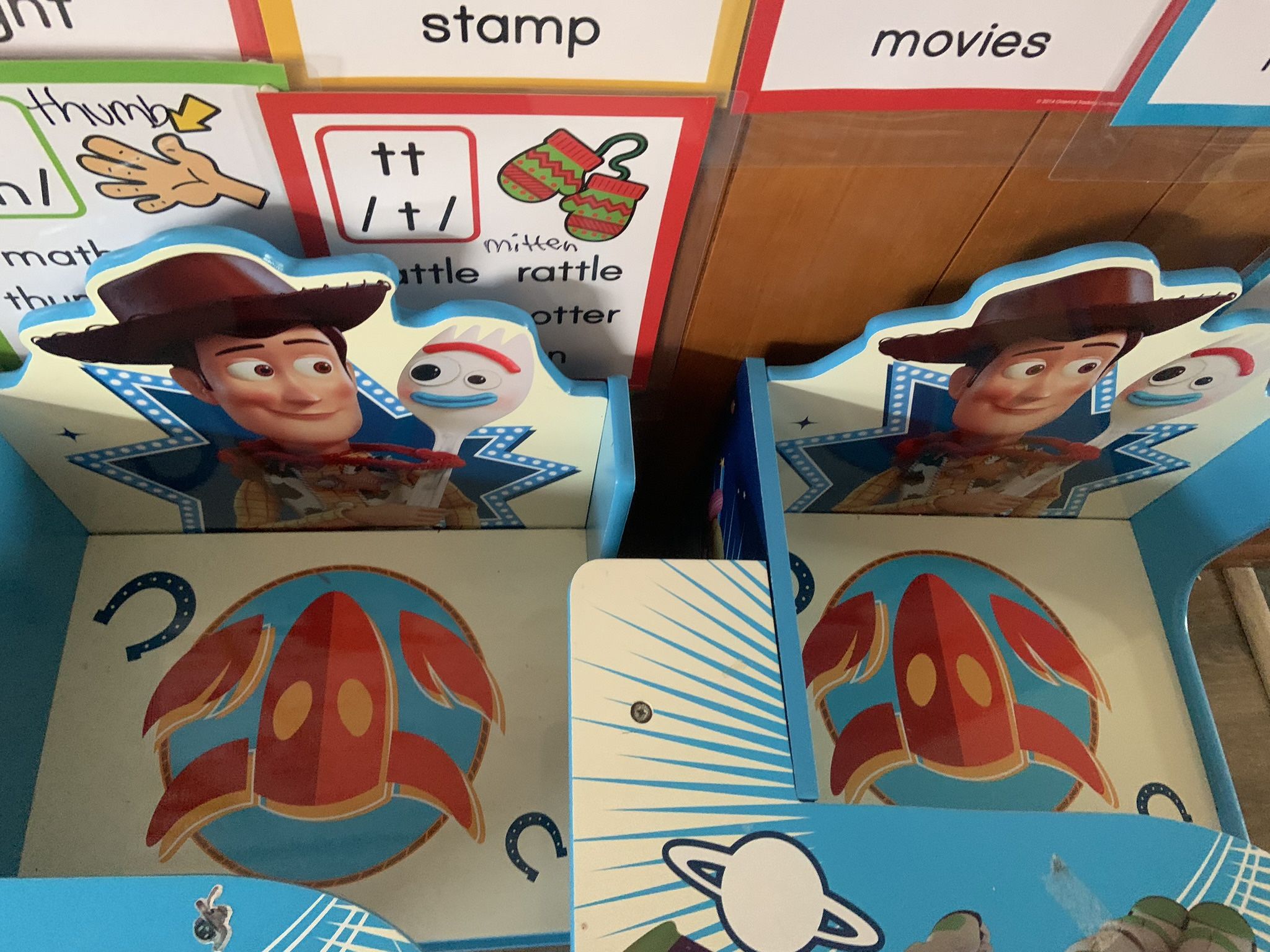 Disney/Pixar Toy Story 4 Desk With Under Seat Storage. Ages 3+