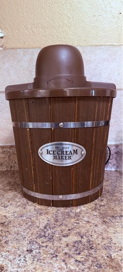 Ice cream maker