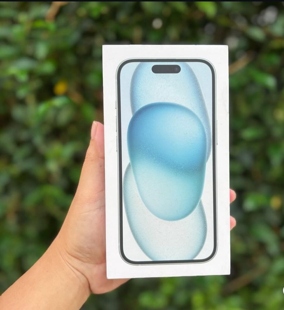 𝚒𝙿𝚑𝚘𝚗𝚎 15 𝚞𝚗𝚕𝚘𝚌𝚔𝚎𝚍 𝚠𝚒𝚝𝚑 𝚠𝚊𝚛𝚛𝚊𝚗𝚝𝚢