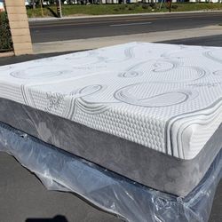 Queen Memory Foam 