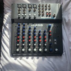 Alesis Multimix8