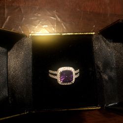  14k White Gold  6 GraAmethyst Diamond Ring Set In The Center Of The Ring One 8mm Cushion Cut Amethyst  48 Round Brilliant Cut Diamonds 0.35 CT’s Vs 2