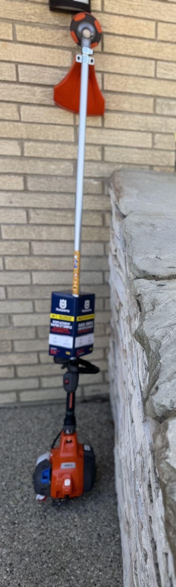 Husqvarna 130L Straight Shaft 18" Cut String Trimmer