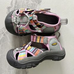 NEW! KEEN (size 8) Venice H2 Closed Toe Water Sandals