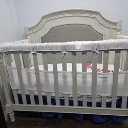Baby Crib And Mattress 