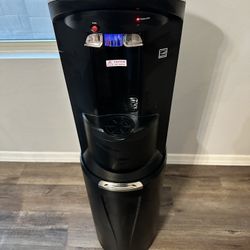 Water Dispenser 