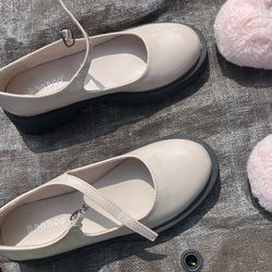 Bongo Shoes 5 1/2