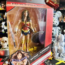 2015 Batman v Superman Dawn of Justice Multiverse 6" Wonder Woman Figure